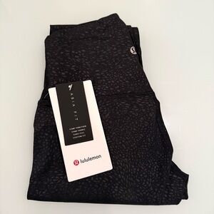 NWT lululemon ASIA FIT Align Pant Leggings - Black Geometric Floral Emboss